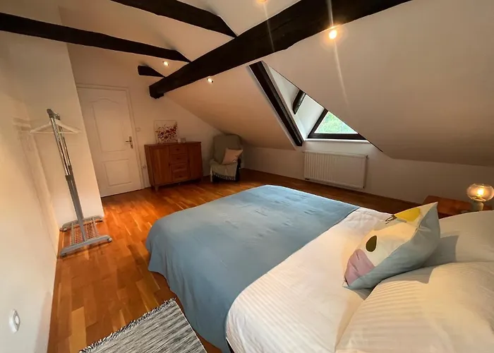 Riverside Avo - Sara Apartment Spodnja Idrija