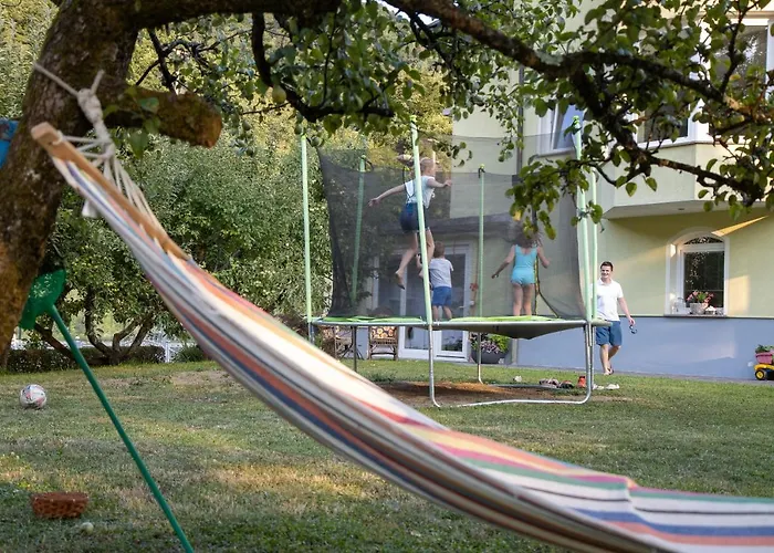 Riverside Avo - Sara Apartment Spodnja Idrija